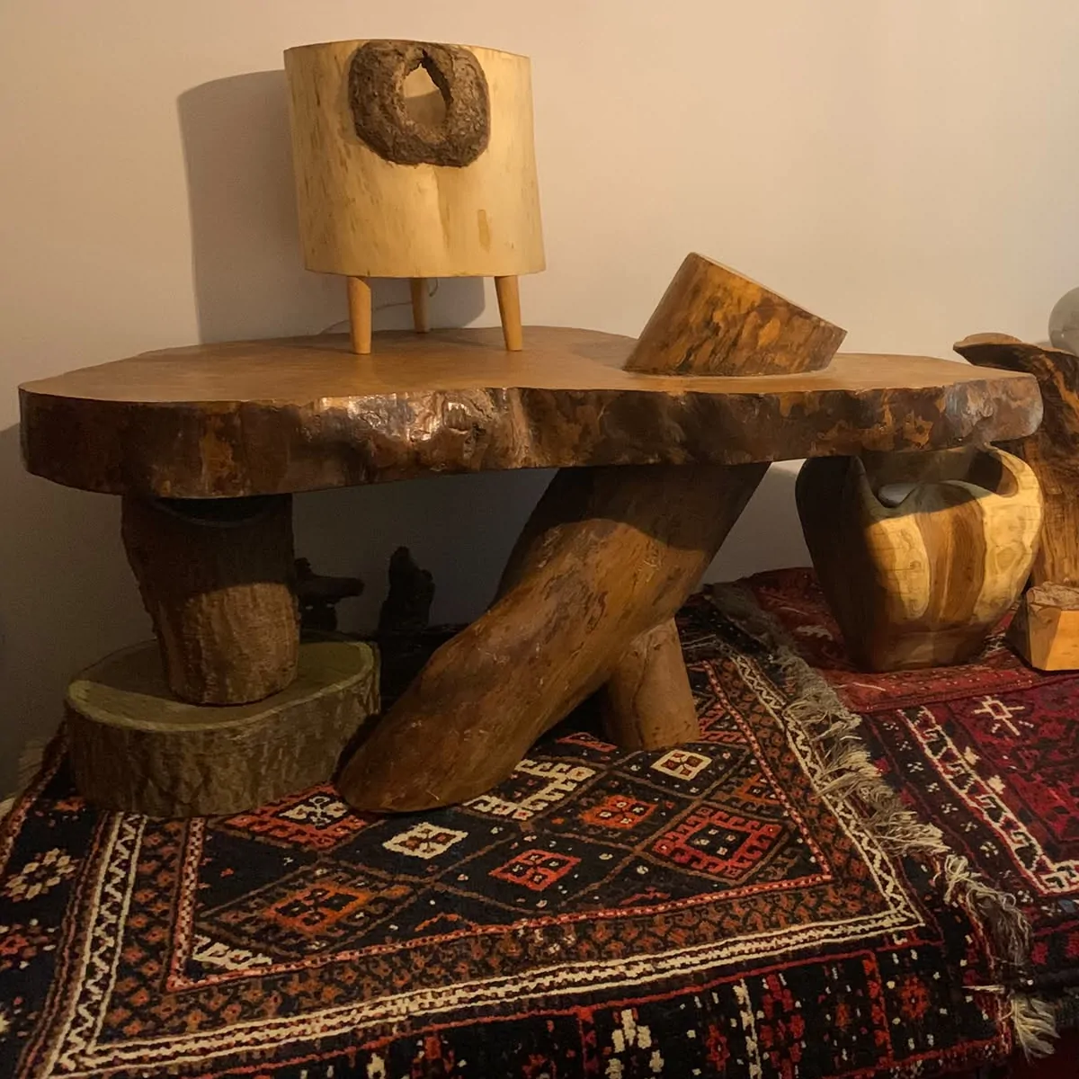 Table on branch legs